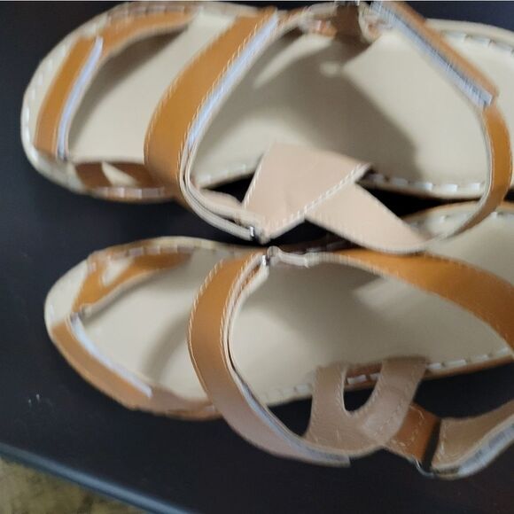 BRAND NEW BROWN OPEN TOE OPEN BACK STRAP SANDALS - Picture 5 of 16